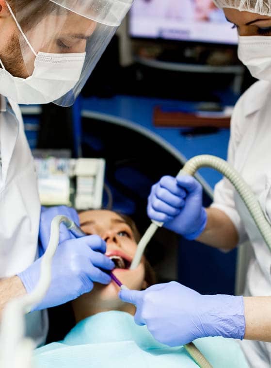 cure dentali d'emergenza a prezzi accessibili in Albania